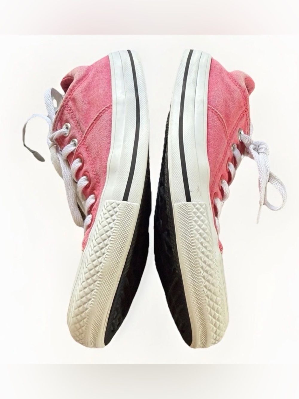 Converse Women’s Chuck Taylor All Star Low Top Strawberry Jam Sneakers Size 7 - Picture 4 of 8